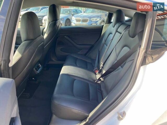 Белый Тесла Модель 3, объемом двигателя 0 л и пробегом 177 тыс. км за 17500 $, фото 14 на Automoto.ua