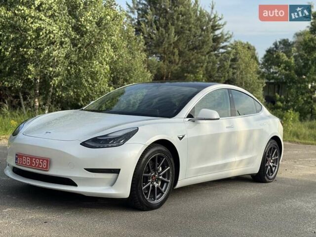 Белый Тесла Модель 3, объемом двигателя 0 л и пробегом 60 тыс. км за 17900 $, фото 7 на Automoto.ua