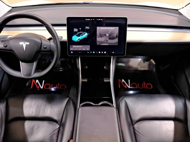 Білий Тесла Модель 3, об'ємом двигуна 0 л та пробігом 54 тис. км за 15900 $, фото 6 на Automoto.ua