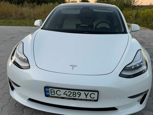 Білий Тесла Модель 3, об'ємом двигуна 0 л та пробігом 117 тис. км за 15900 $, фото 14 на Automoto.ua