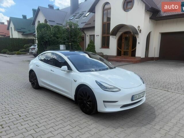 Білий Тесла Модель 3, об'ємом двигуна 0 л та пробігом 118 тис. км за 13700 $, фото 7 на Automoto.ua