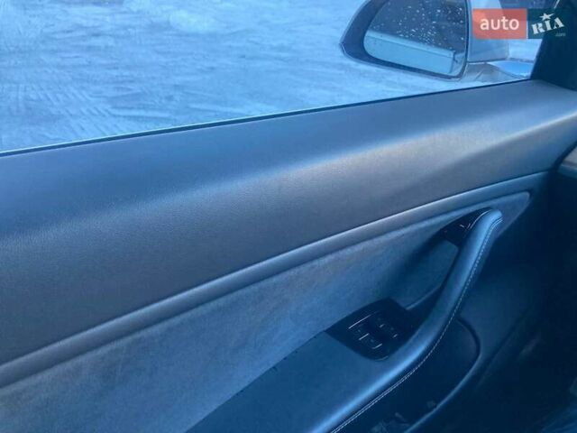 Білий Тесла Модель 3, об'ємом двигуна 0 л та пробігом 111 тис. км за 13700 $, фото 18 на Automoto.ua