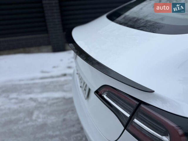 Белый Тесла Модель 3, объемом двигателя 0 л и пробегом 85 тыс. км за 14750 $, фото 27 на Automoto.ua