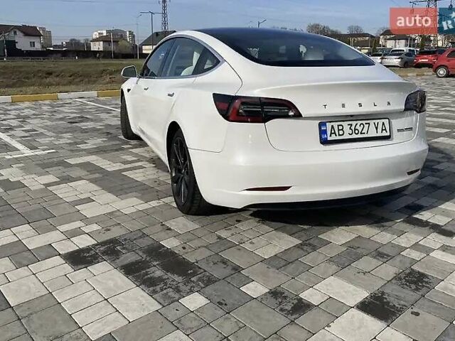 Белый Тесла Модель 3, объемом двигателя 0 л и пробегом 90 тыс. км за 21700 $, фото 8 на Automoto.ua