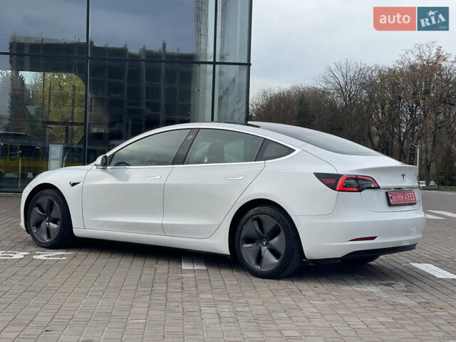 Белый Тесла Модель 3, объемом двигателя 0 л и пробегом 120 тыс. км за 17000 $, фото 20 на Automoto.ua