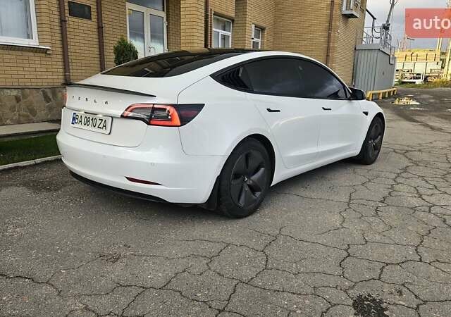 Білий Тесла Модель 3, об'ємом двигуна 0 л та пробігом 78 тис. км за 15300 $, фото 6 на Automoto.ua