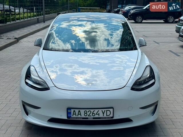 Білий Тесла Модель 3, об'ємом двигуна 0 л та пробігом 177 тис. км за 14400 $, фото 1 на Automoto.ua