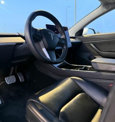 Білий Тесла Модель 3, об'ємом двигуна 0 л та пробігом 89 тис. км за 19500 $, фото 13 на Automoto.ua