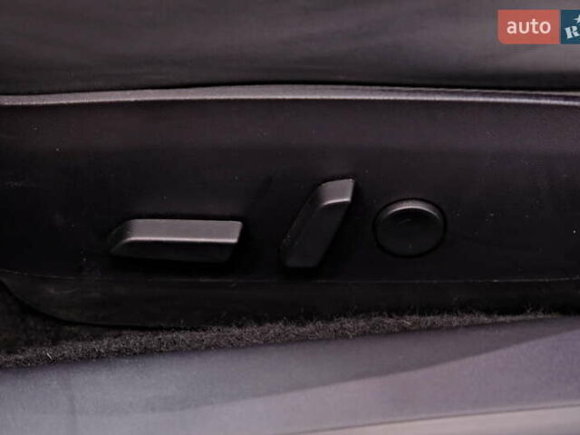 Белый Тесла Модель 3, объемом двигателя 0 л и пробегом 54 тыс. км за 15900 $, фото 23 на Automoto.ua