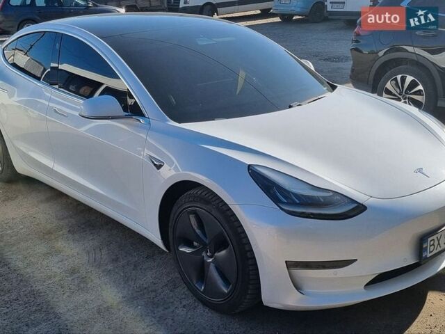 Белый Тесла Модель 3, объемом двигателя 0 л и пробегом 235 тыс. км за 16500 $, фото 7 на Automoto.ua