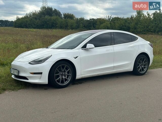 Белый Тесла Модель 3, объемом двигателя 0 л и пробегом 238 тыс. км за 14800 $, фото 1 на Automoto.ua