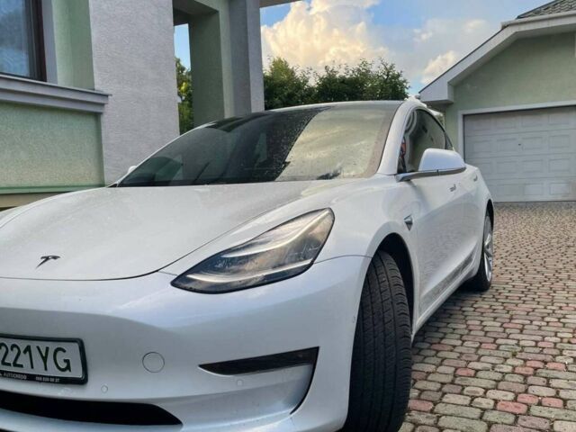 Білий Тесла Модель 3, об'ємом двигуна 0 л та пробігом 38 тис. км за 26500 $, фото 4 на Automoto.ua