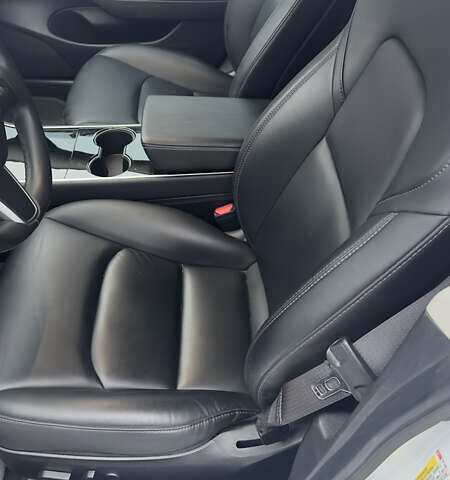 Белый Тесла Модель 3, объемом двигателя 0 л и пробегом 96 тыс. км за 25200 $, фото 15 на Automoto.ua