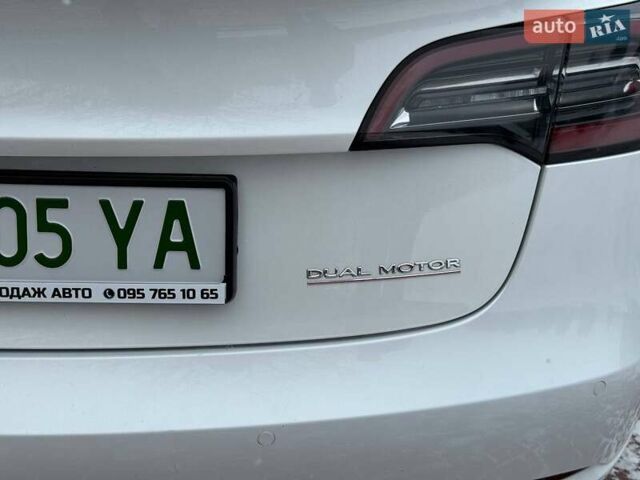 Белый Тесла Модель 3, объемом двигателя 0 л и пробегом 100 тыс. км за 22500 $, фото 12 на Automoto.ua