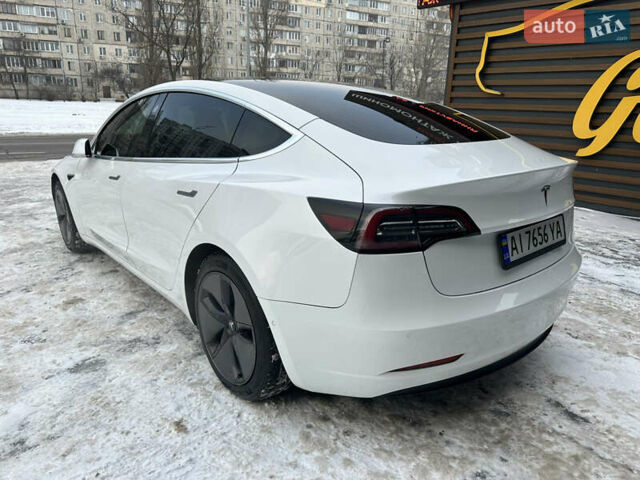 Белый Тесла Модель 3, объемом двигателя 0 л и пробегом 45 тыс. км за 15700 $, фото 6 на Automoto.ua