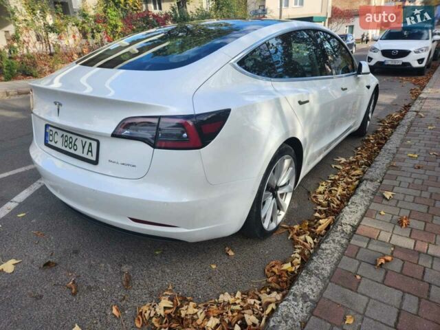 Белый Тесла Модель 3, объемом двигателя 0 л и пробегом 92 тыс. км за 12000 $, фото 5 на Automoto.ua