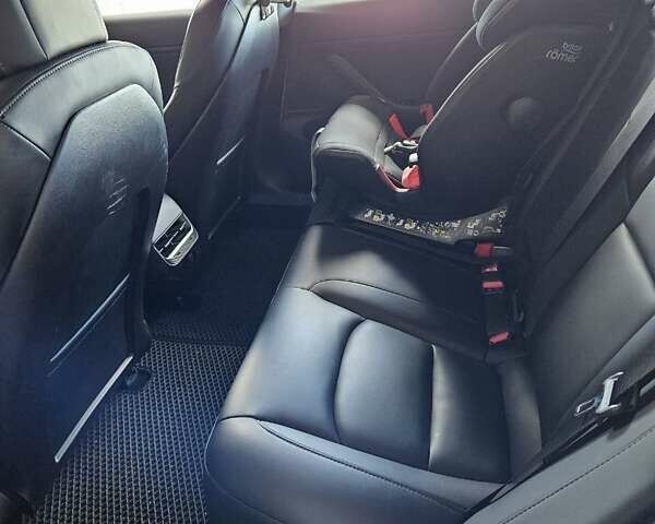 Белый Тесла Модель 3, объемом двигателя 0 л и пробегом 130 тыс. км за 23999 $, фото 10 на Automoto.ua