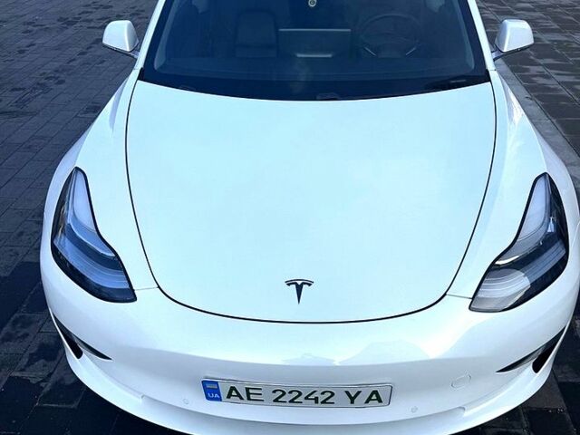 Белый Тесла Модель 3, объемом двигателя 0 л и пробегом 164 тыс. км за 19200 $, фото 1 на Automoto.ua