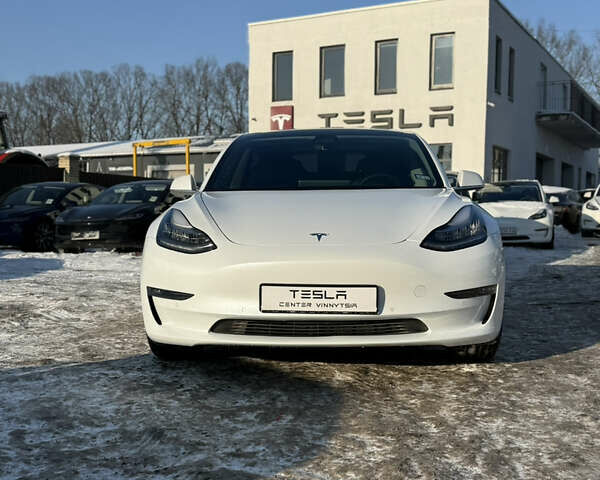 Белый Тесла Модель 3, объемом двигателя 0 л и пробегом 112 тыс. км за 18900 $, фото 5 на Automoto.ua