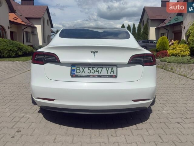 Білий Тесла Модель 3, об'ємом двигуна 0 л та пробігом 118 тис. км за 13700 $, фото 9 на Automoto.ua