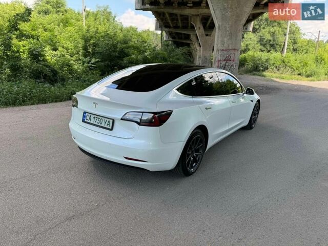 Білий Тесла Модель 3, об'ємом двигуна 0 л та пробігом 134 тис. км за 14999 $, фото 3 на Automoto.ua