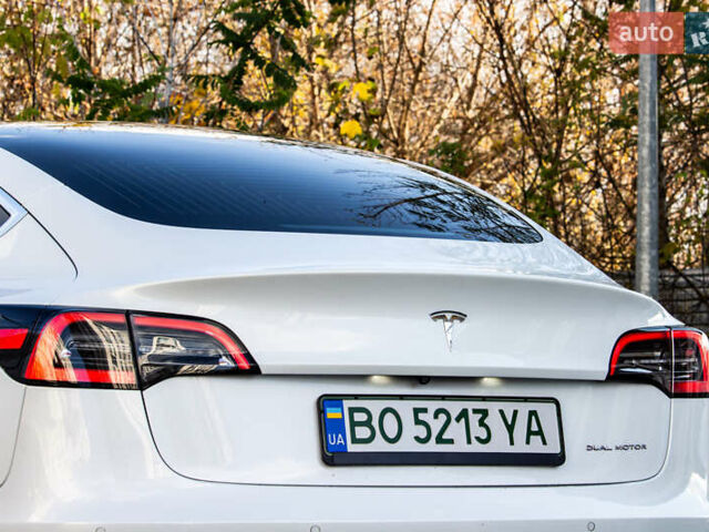 Белый Тесла Модель 3, объемом двигателя 0 л и пробегом 146 тыс. км за 17500 $, фото 19 на Automoto.ua