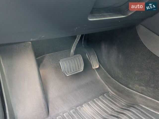 Белый Тесла Модель 3, объемом двигателя 0 л и пробегом 120 тыс. км за 19800 $, фото 49 на Automoto.ua