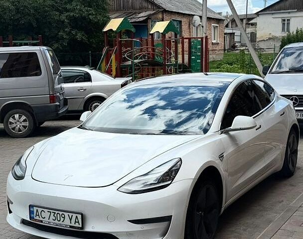 Білий Тесла Модель 3, об'ємом двигуна 0 л та пробігом 172 тис. км за 13500 $, фото 4 на Automoto.ua