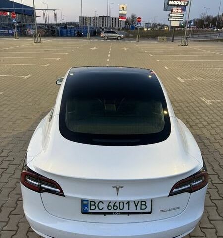 Білий Тесла Модель 3, об'ємом двигуна 0 л та пробігом 89 тис. км за 19500 $, фото 8 на Automoto.ua