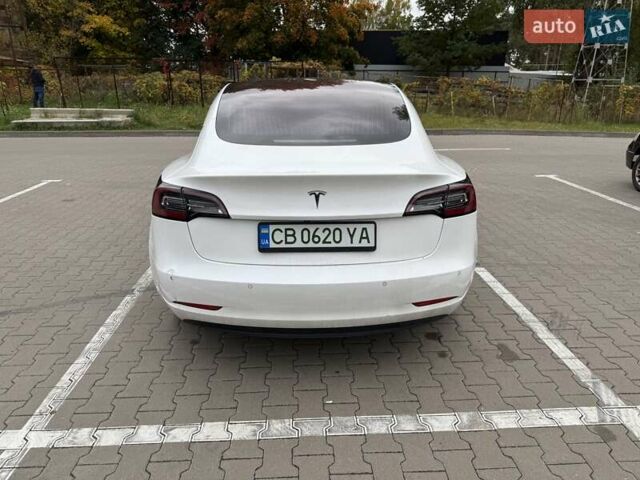 Белый Тесла Модель 3, объемом двигателя 0 л и пробегом 85 тыс. км за 14800 $, фото 4 на Automoto.ua