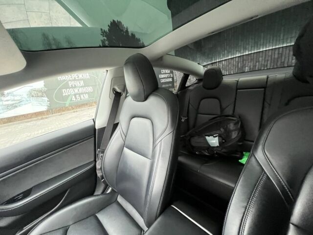 Білий Тесла Модель 3, об'ємом двигуна 0 л та пробігом 80 тис. км за 22800 $, фото 10 на Automoto.ua