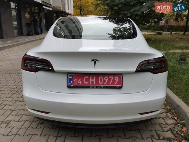 Белый Тесла Модель 3, объемом двигателя 0 л и пробегом 212 тыс. км за 17800 $, фото 6 на Automoto.ua