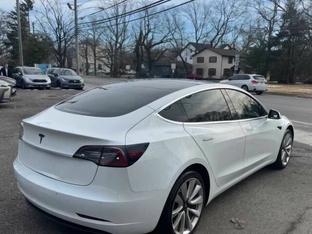 Білий Тесла Модель 3, об'ємом двигуна 0 л та пробігом 38 тис. км за 10000 $, фото 6 на Automoto.ua
