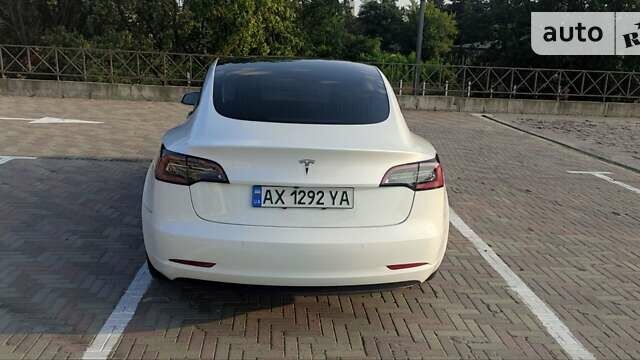 Белый Тесла Модель 3, объемом двигателя 0 л и пробегом 100 тыс. км за 19600 $, фото 13 на Automoto.ua