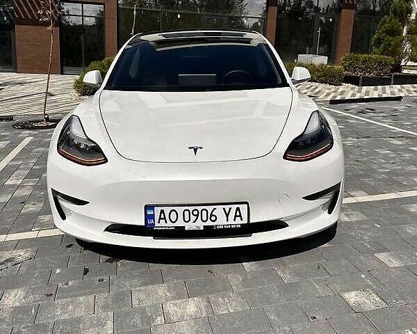 Білий Тесла Модель 3, об'ємом двигуна 0 л та пробігом 187 тис. км за 17500 $, фото 2 на Automoto.ua
