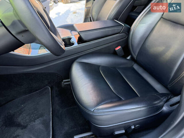 Білий Тесла Модель 3, об'ємом двигуна 0 л та пробігом 110 тис. км за 13500 $, фото 14 на Automoto.ua