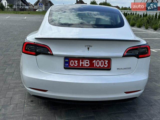 Белый Тесла Модель 3, объемом двигателя 0 л и пробегом 107 тыс. км за 19500 $, фото 6 на Automoto.ua