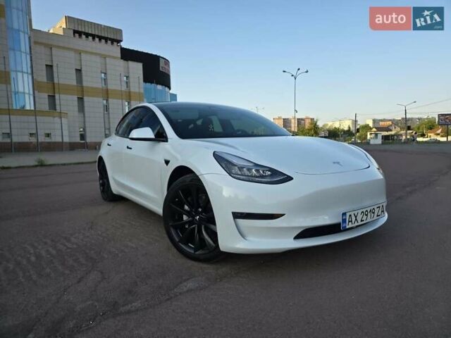 Білий Тесла Модель 3, об'ємом двигуна 0 л та пробігом 77 тис. км за 18999 $, фото 1 на Automoto.ua
