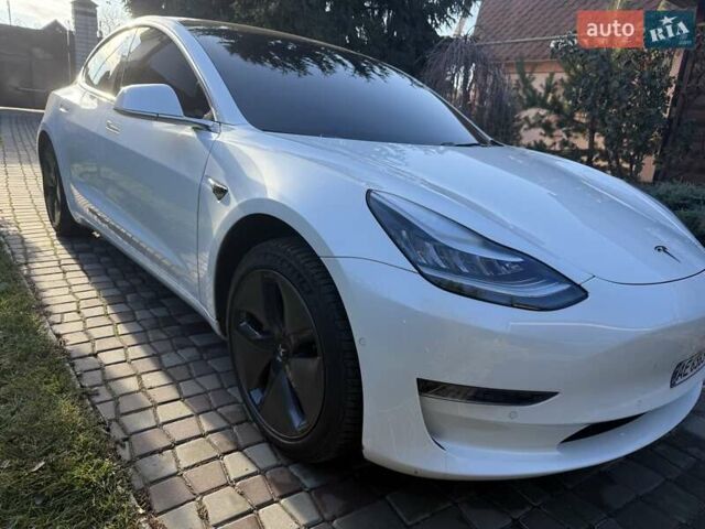 Белый Тесла Модель 3, объемом двигателя 0 л и пробегом 49 тыс. км за 21000 $, фото 2 на Automoto.ua