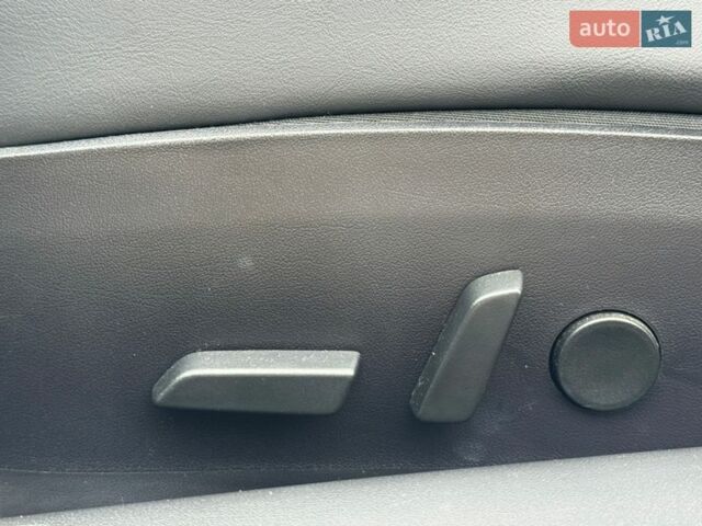 Білий Тесла Модель 3, об'ємом двигуна 0 л та пробігом 45 тис. км за 15900 $, фото 14 на Automoto.ua