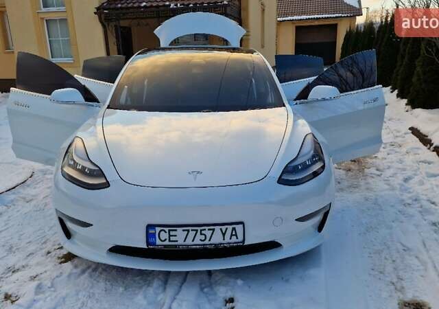 Белый Тесла Модель 3, объемом двигателя 0 л и пробегом 74 тыс. км за 19999 $, фото 9 на Automoto.ua