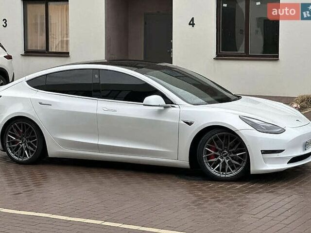 Білий Тесла Модель 3, об'ємом двигуна 0 л та пробігом 80 тис. км за 9800 $, фото 7 на Automoto.ua