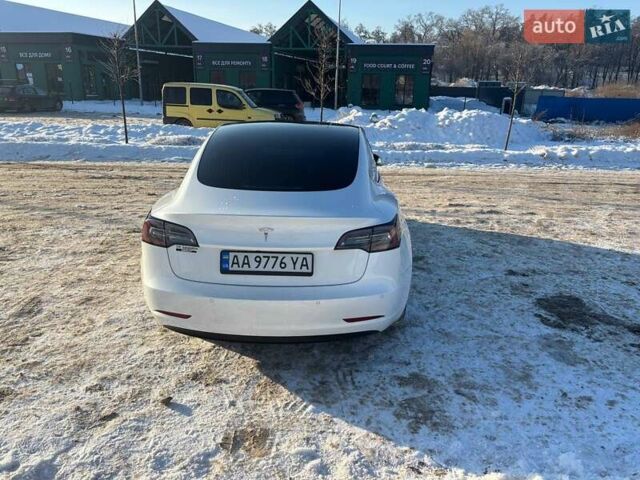 Білий Тесла Модель 3, об'ємом двигуна 0 л та пробігом 92 тис. км за 18600 $, фото 4 на Automoto.ua
