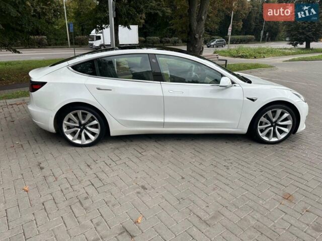 Белый Тесла Модель 3, объемом двигателя 0 л и пробегом 85 тыс. км за 16000 $, фото 9 на Automoto.ua
