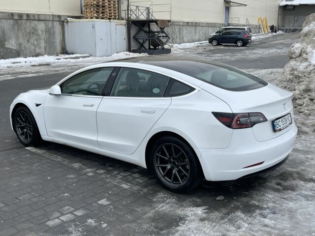 Белый Тесла Модель 3, объемом двигателя 0 л и пробегом 263 тыс. км за 18800 $, фото 3 на Automoto.ua