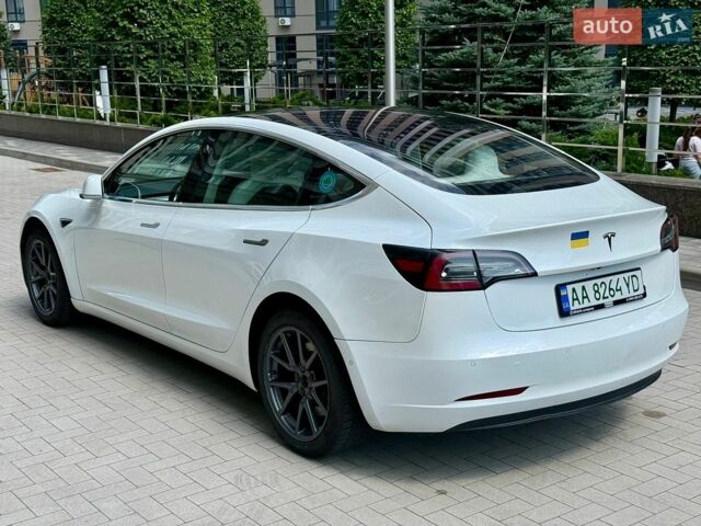 Білий Тесла Модель 3, об'ємом двигуна 0 л та пробігом 177 тис. км за 14400 $, фото 5 на Automoto.ua