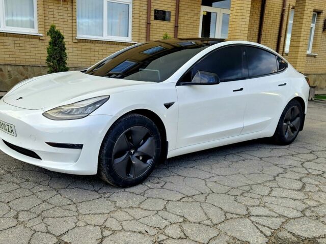 Білий Тесла Модель 3, об'ємом двигуна 0 л та пробігом 78 тис. км за 15300 $, фото 1 на Automoto.ua