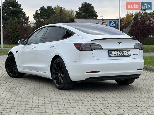 Белый Тесла Модель 3, объемом двигателя 0 л и пробегом 92 тыс. км за 19950 $, фото 2 на Automoto.ua