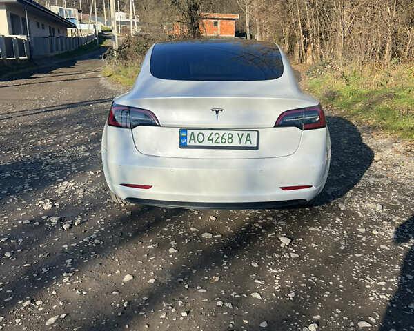 Белый Тесла Модель 3, объемом двигателя 0 л и пробегом 150 тыс. км за 18200 $, фото 10 на Automoto.ua