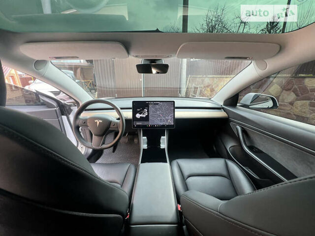 Белый Тесла Модель 3, объемом двигателя 0 л и пробегом 92 тыс. км за 20700 $, фото 9 на Automoto.ua